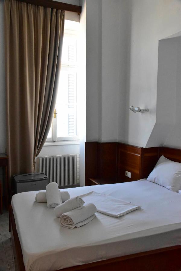 Leonidas Hotel Gytheio Exteriör bild