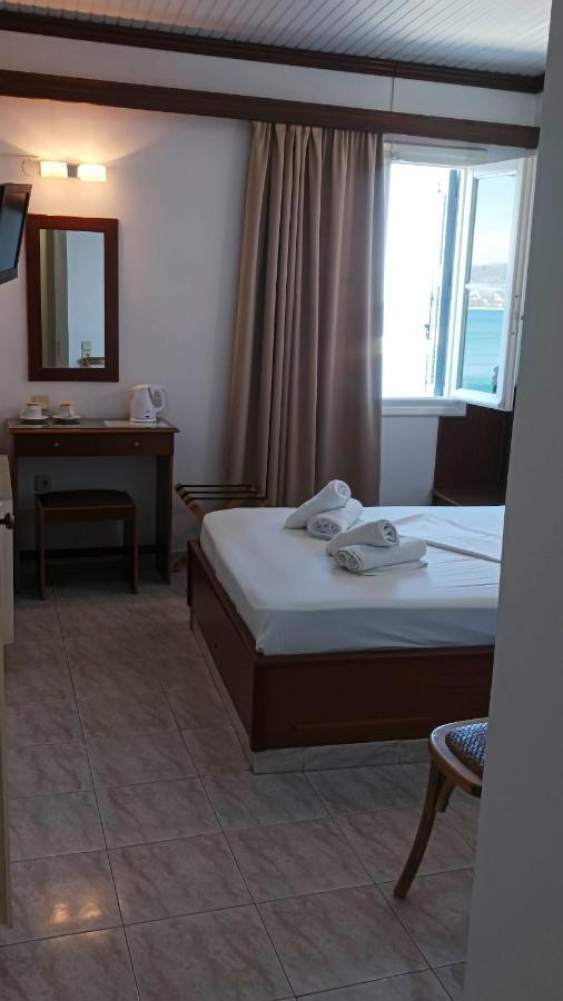 Leonidas Hotel Gytheio Exteriör bild